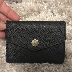 Michael Kors mini wallet